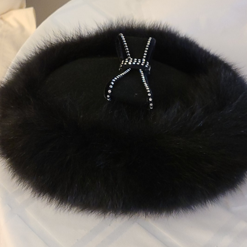 Wool Hat with Rhinestones & Fox Fur